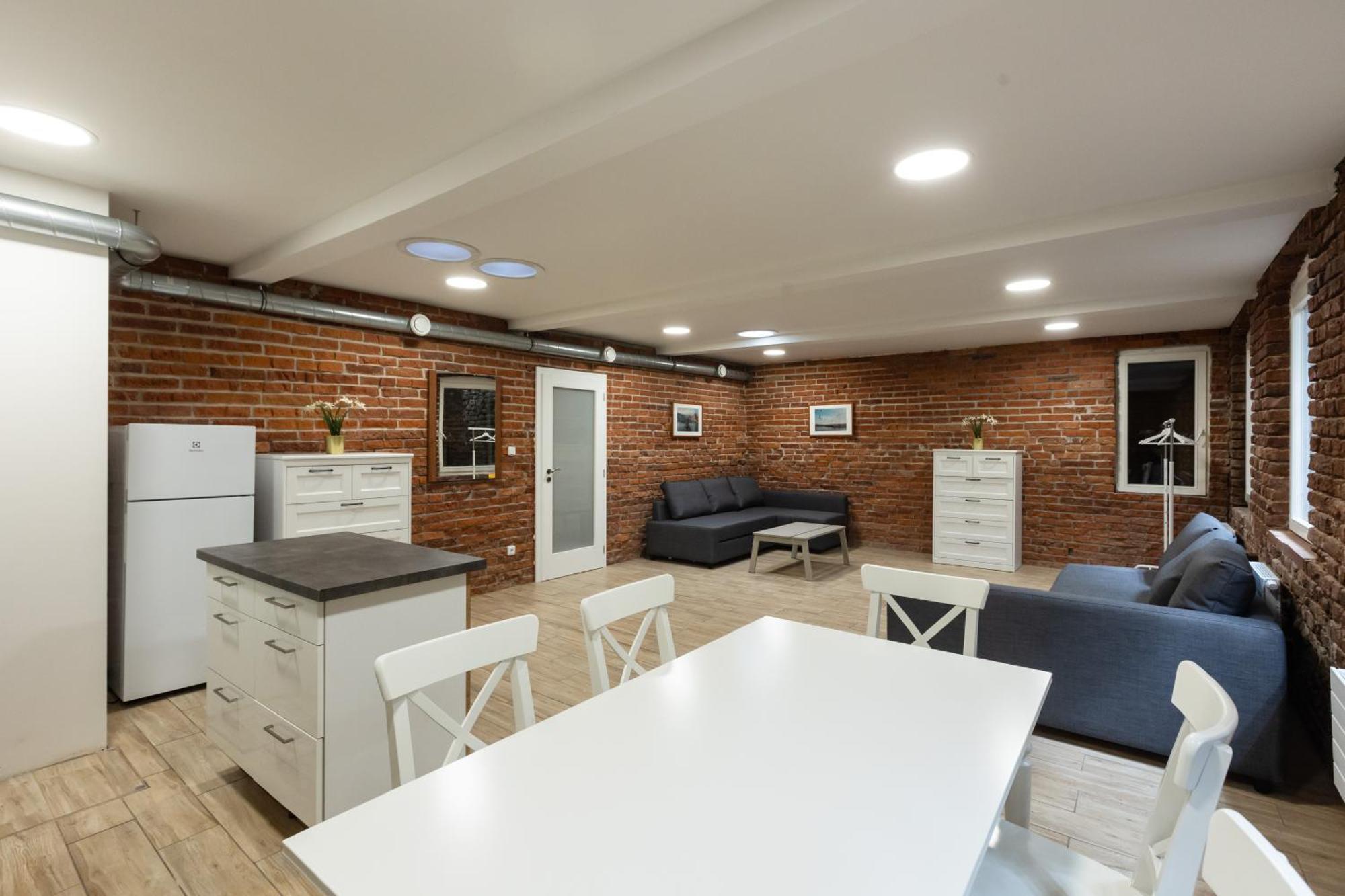 Spacious Apartment In Quiet Courtyard Near Charles Bridge Prag Dış mekan fotoğraf